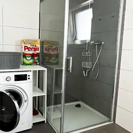 2 Zkb In Kueche - Parken - Grosser Tv * Mannheim