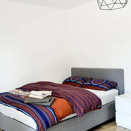 Appartement 2 Zkb In Kueche - Parken - Grosser Tv