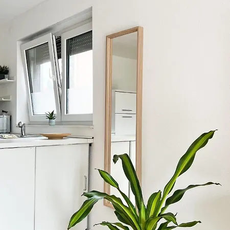 Appartement 2 Zkb In Kueche - Parken - Grosser Tv *