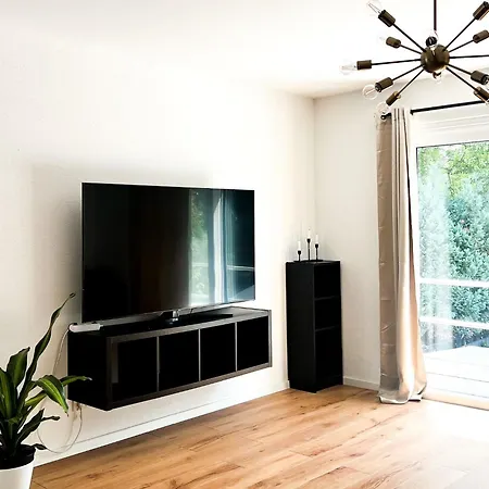 2 Zkb In Kueche - Parken - Grosser Tv